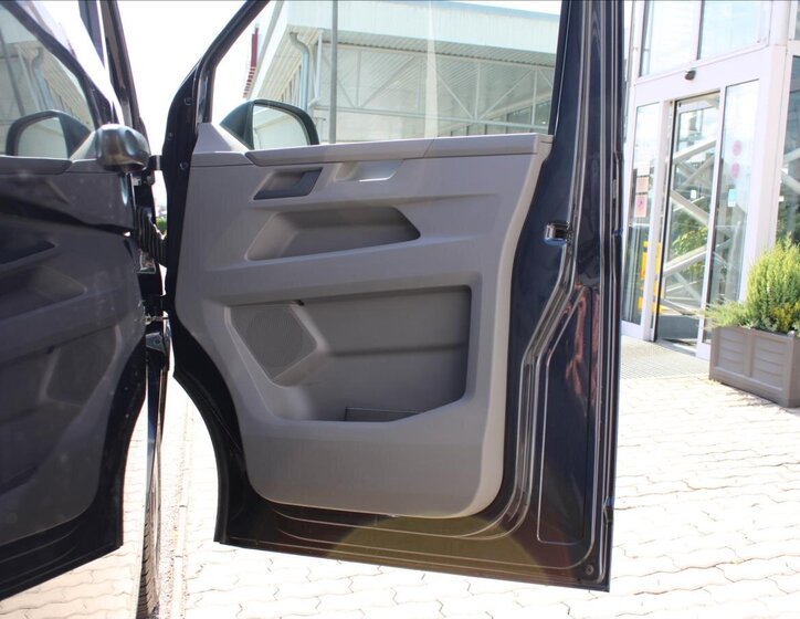 Volkswagen Transporter 11