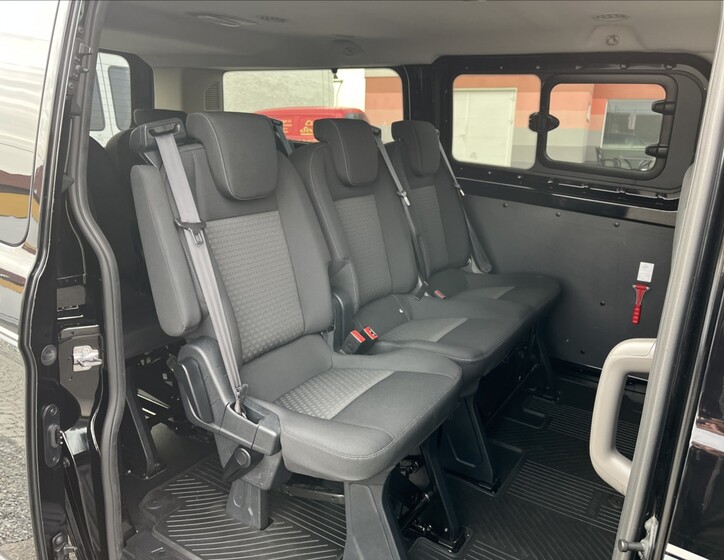 Ford Transit Custom 24