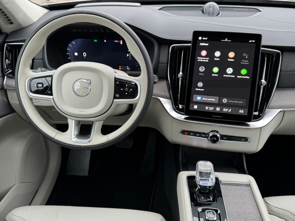 Volvo XC90 SUV / Terénní 2,0 l 184 kw