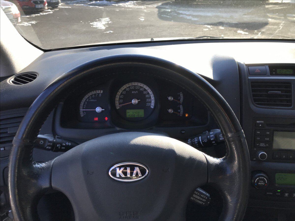 KIA Sportage SUV 2,0 l 104 kw