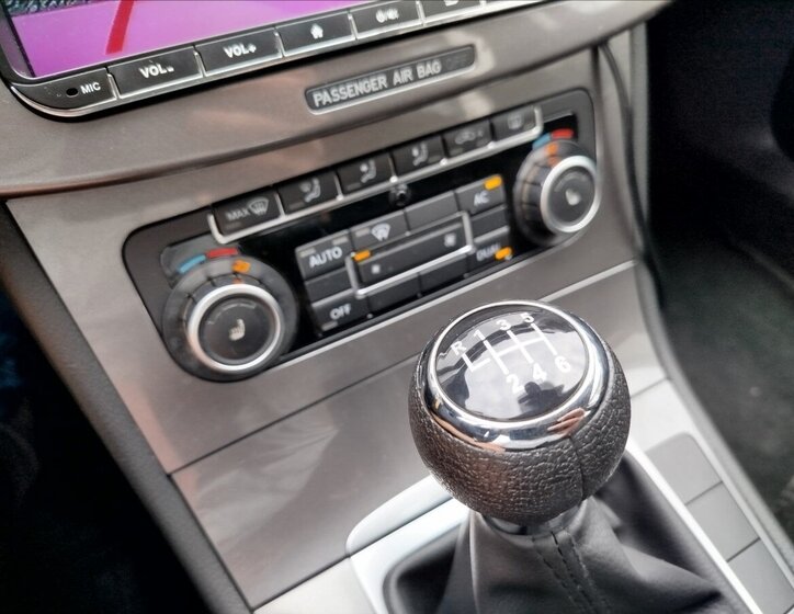 Volkswagen Passat 24