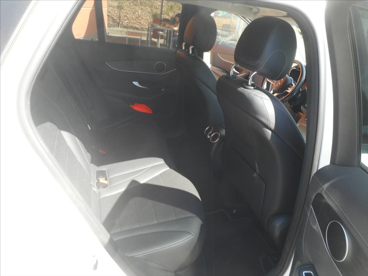 Mercedes-Benz GLC SUV / Terénní 2,0 l 143 kw