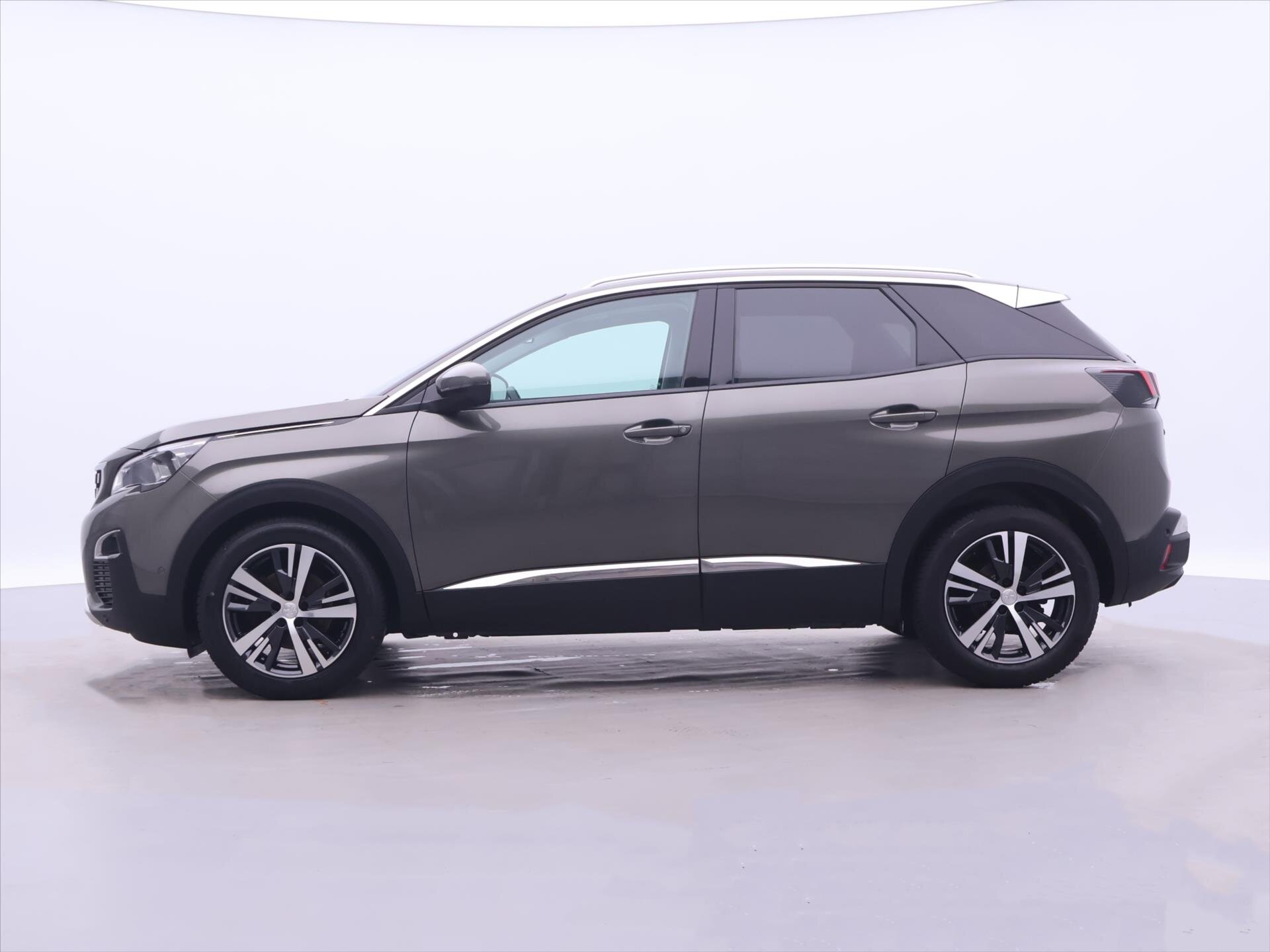 Peugeot 3008 SUV 1,2 l 96 kw