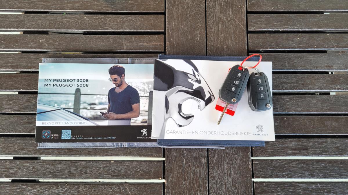 Peugeot 5008