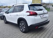 Peugeot 2008 SUV / Terénní 1,2 l 81 kw