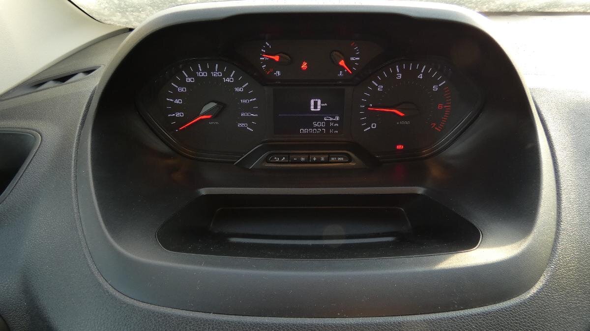 Peugeot Partner Užitková 1,5 l 75 kw