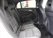 Mercedes-Benz CLA 12