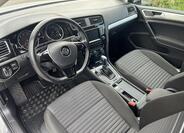 Volkswagen Golf 26