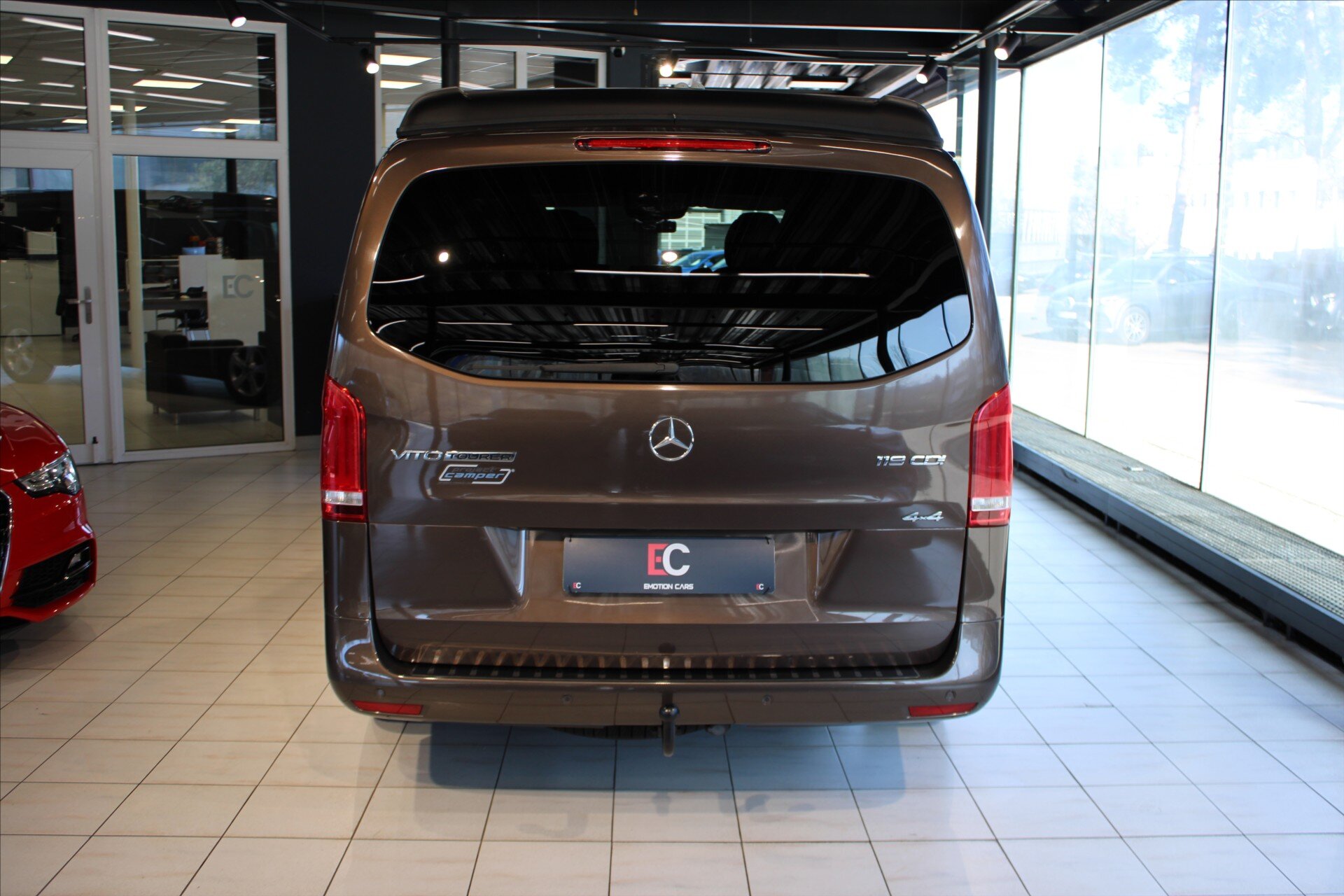 Mercedes-Benz Vito MPV 2,1 l 140 kw