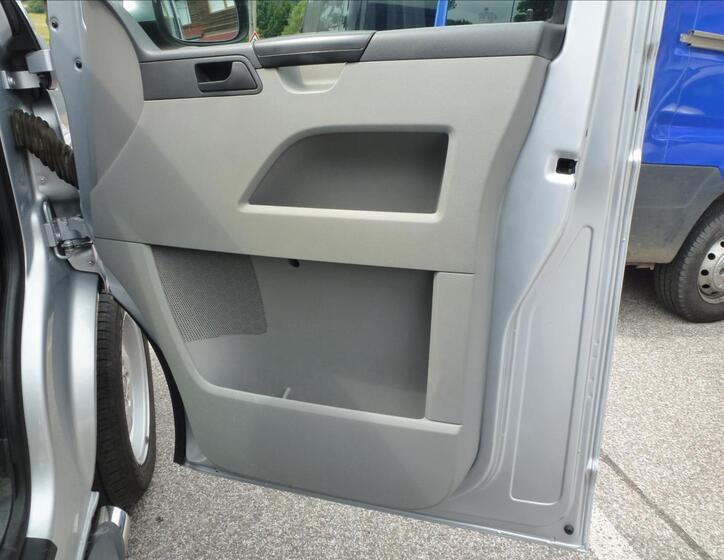 Volkswagen Transporter 24