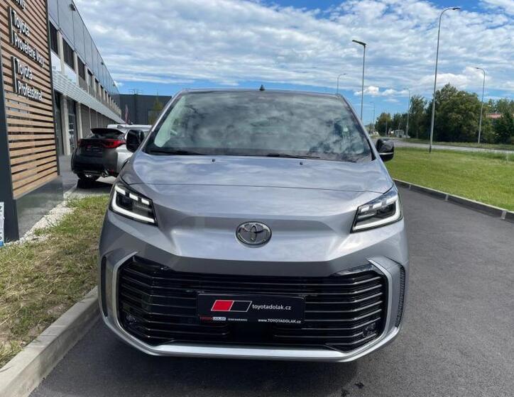 Toyota ProAce Verso 3