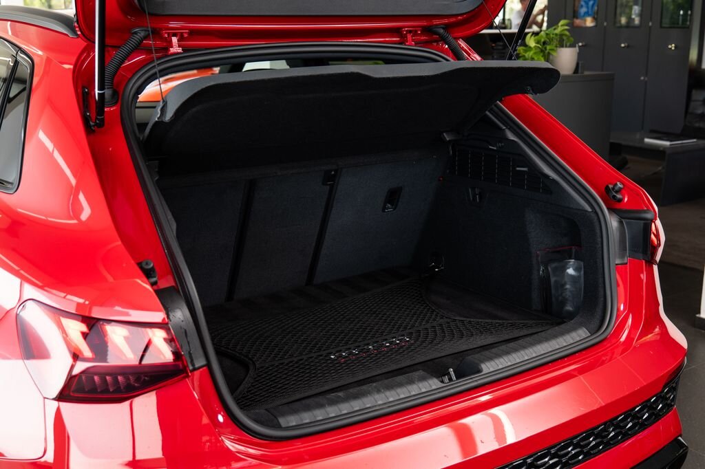 Audi RS3 Hatchback 2,5 l 294 kw