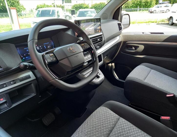 Toyota ProAce Verso 3