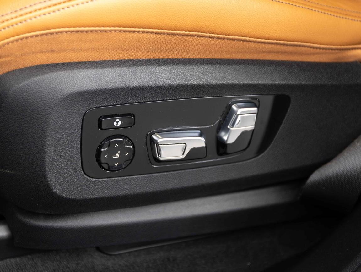 BMW X5 SUV / Terénní 3,0 l 195 kw