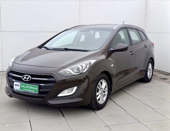 Hyundai i30 Kombi 1,6 l 99 kw