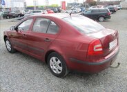 Škoda Octavia Sedan / Limuzína 1,6 l 75 kw
