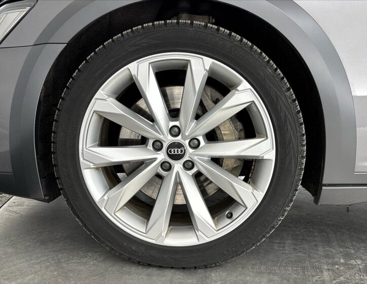 Audi A6 Allroad Kombi 3,0 l 253 kw