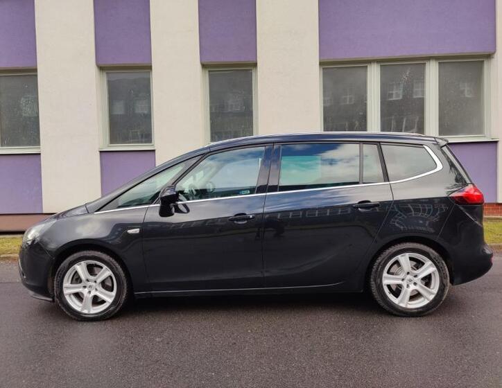 Opel Zafira 2