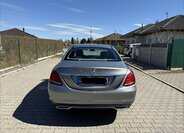 Mercedes-Benz Ostatní Sedan / Limuzína 0,0 125 kw