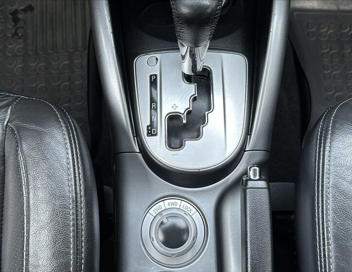 Mitsubishi Outlander 24