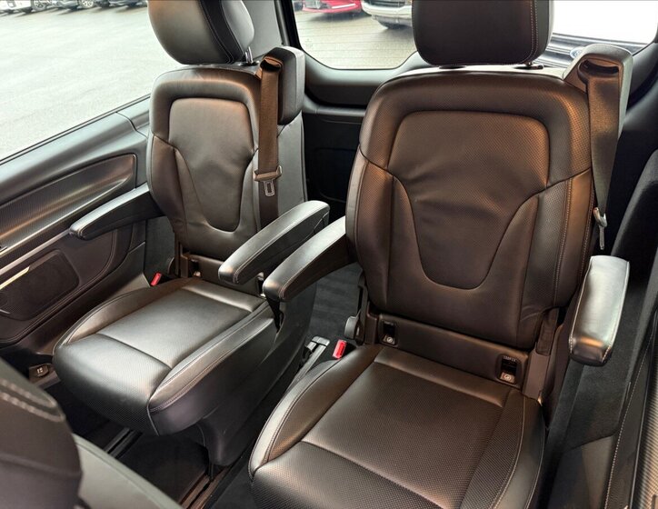 Mercedes-Benz Třídy V MPV 2,1 l 140 kw