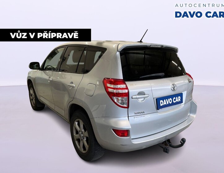Toyota RAV4 SUV / Terénní 2,2 l 110 kw
