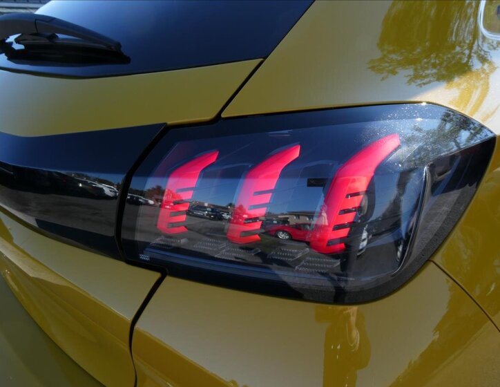 Peugeot 208 Hatchback 0,0 100 kw