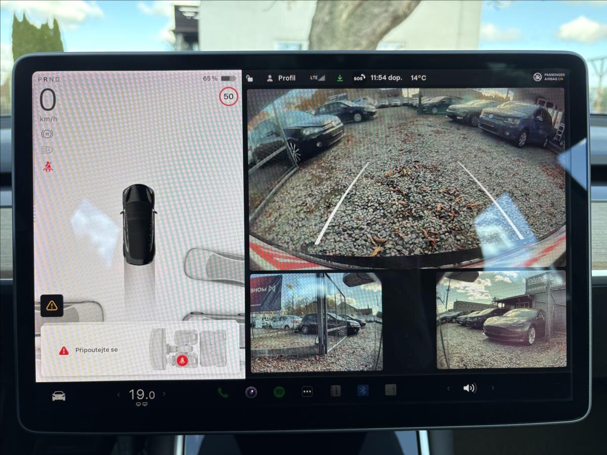 Tesla Model 3 Sedan / Limuzína 0,0 239 kw