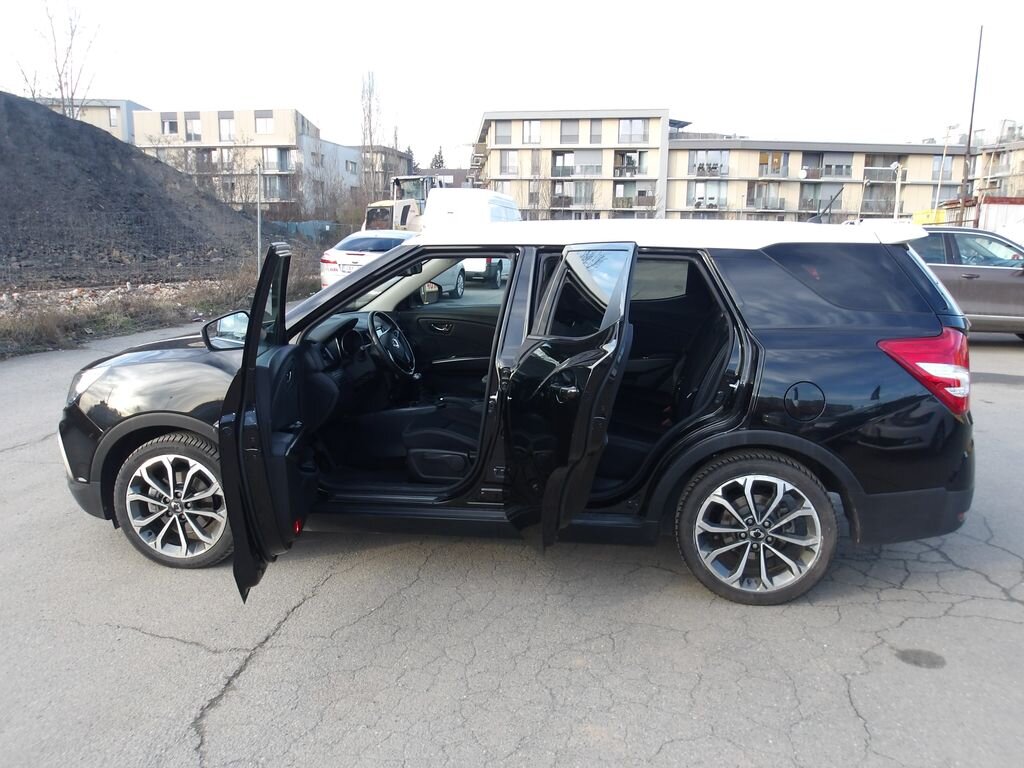 SsangYong Korando SUV 1,6 l 84 kw