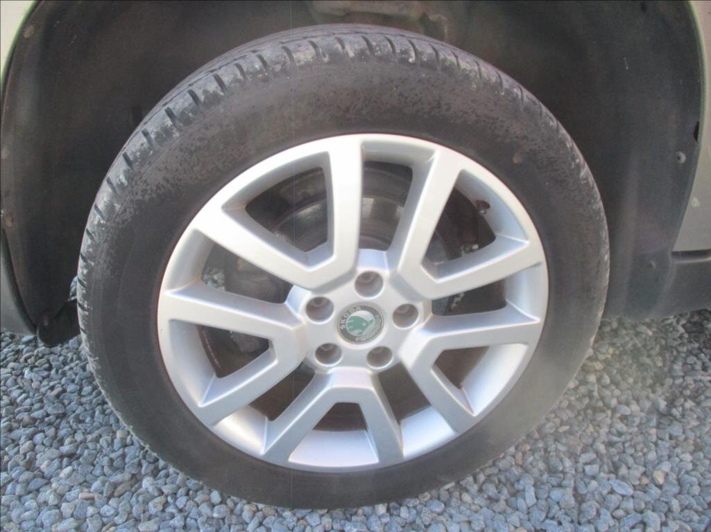 Škoda Yeti SUV / Terénní 1,2 l 77 kw