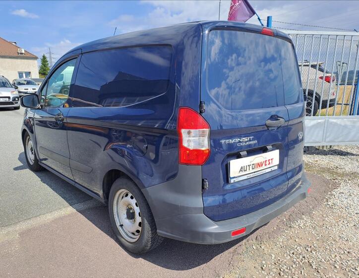 Ford Transit Courier 4