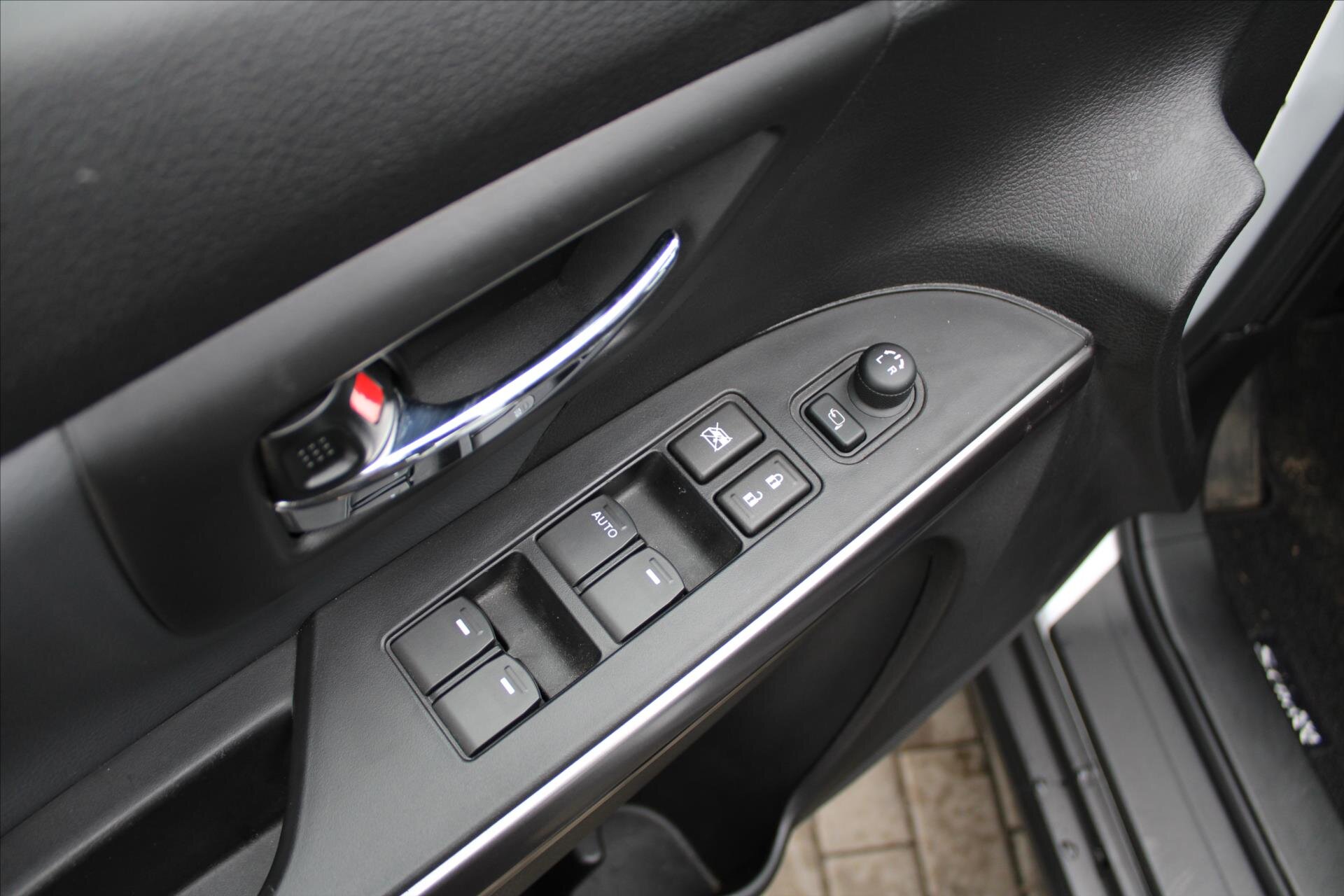 Suzuki SX4 S-Cross SUV / Terénní 1,4 l 95 kw