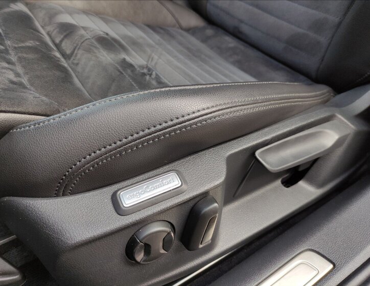 Volkswagen Passat Kombi 2,0 l 110 kw