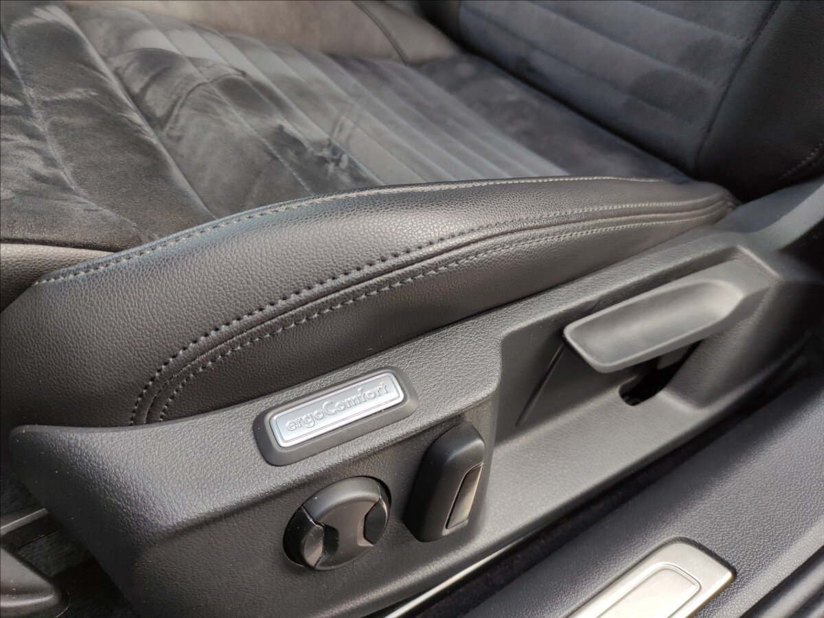 Volkswagen Passat Kombi 2,0 l 110 kw