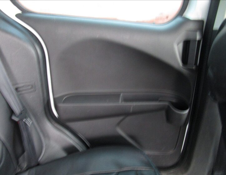 Ford Tourneo Courier Ostatní 1,5 l 70 kw