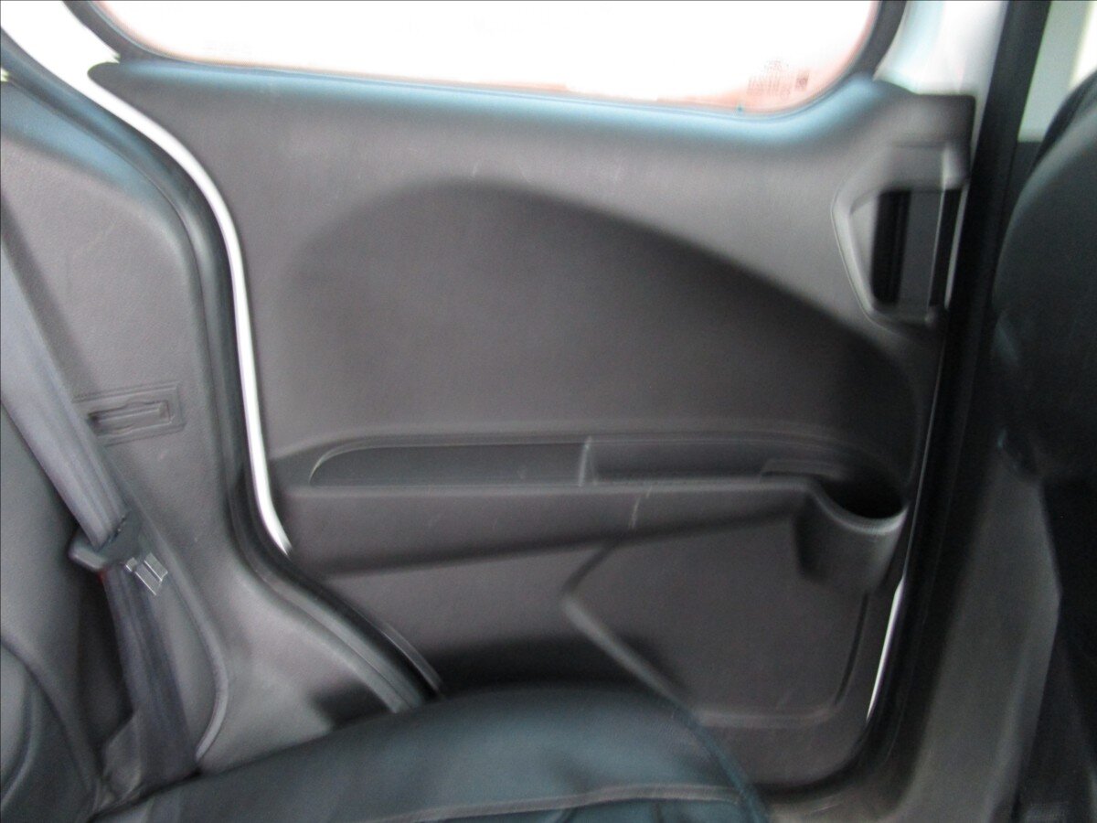 Ford Tourneo Courier Ostatní 1,5 l 70 kw