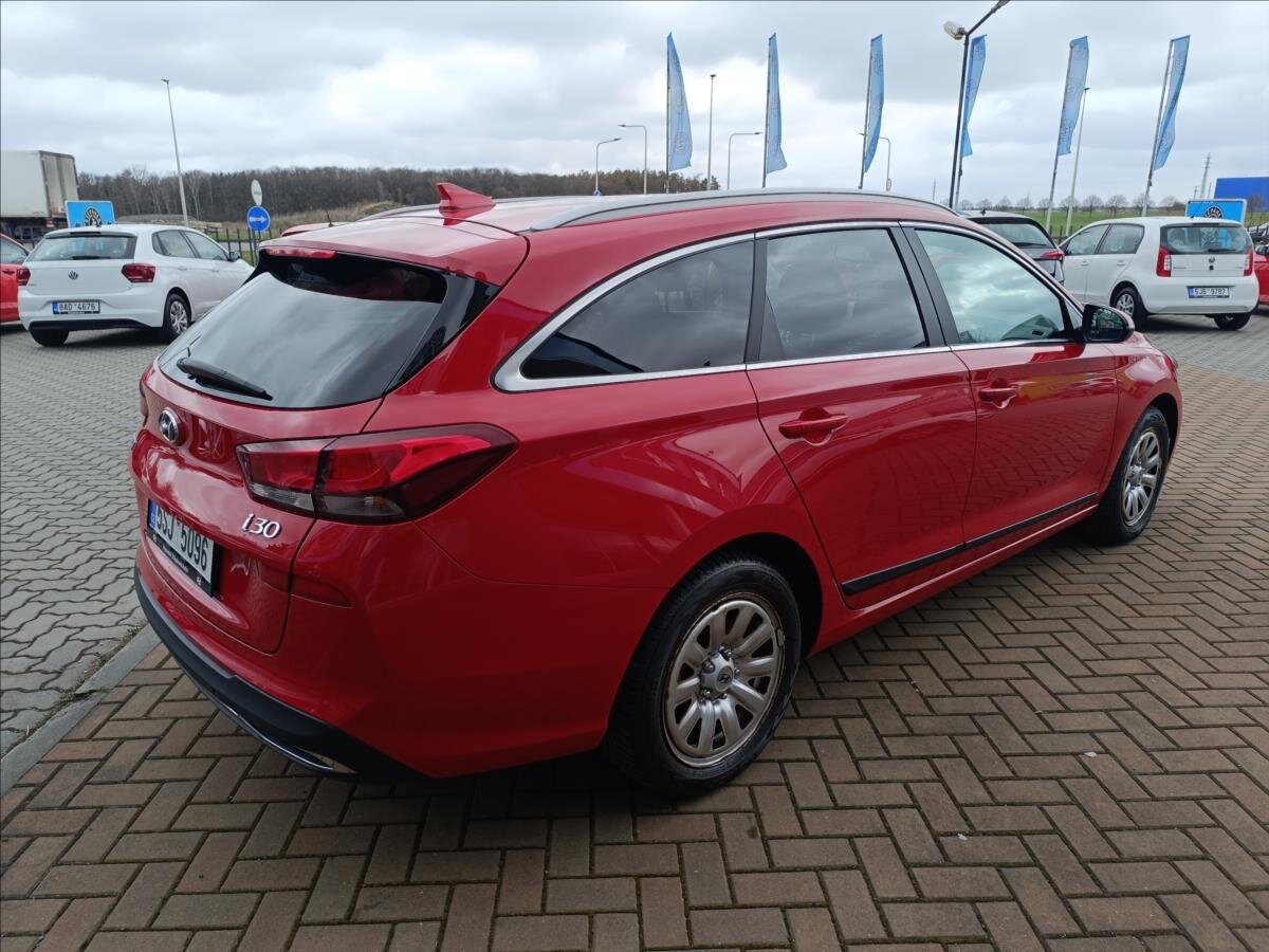 Hyundai i30 Kombi 998,0 88 kw