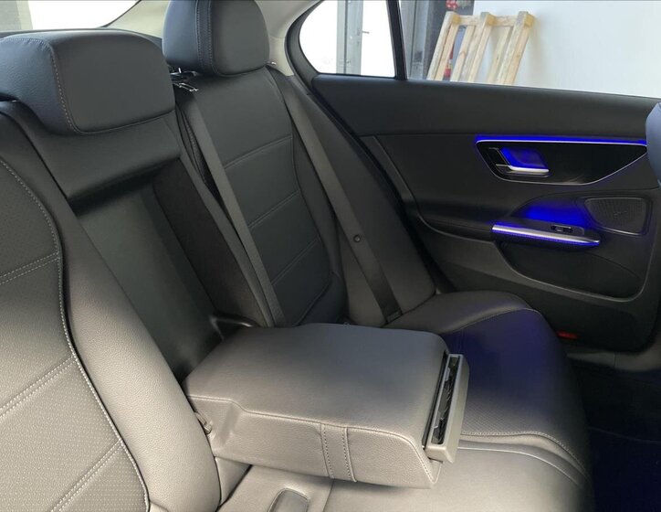 Mercedes-Benz Třídy C Sedan 1,5 l 150 kw