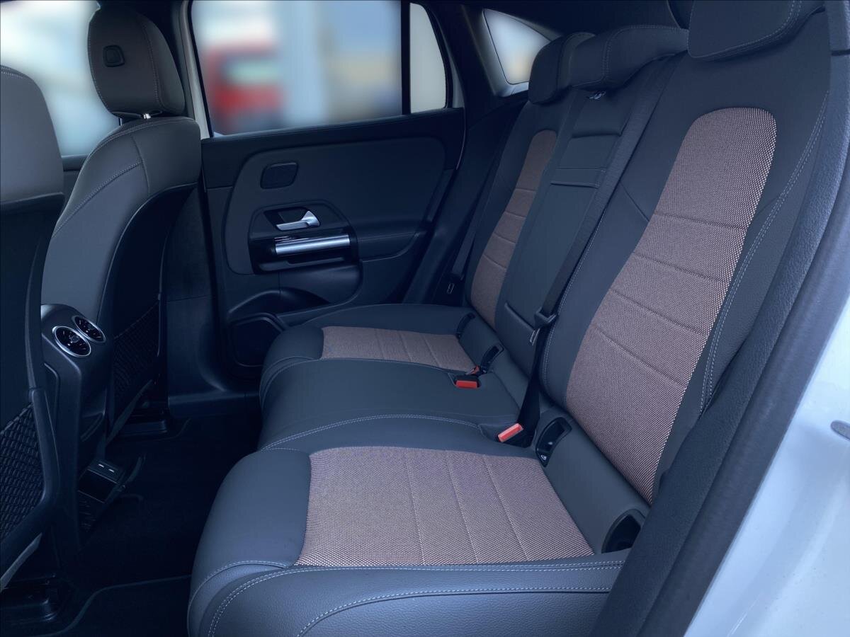 Mercedes-Benz EQA SUV / Terénní 0,0 140 kw