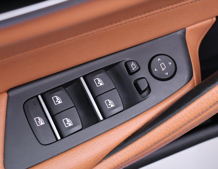 BMW Řada 5 Kombi 2,0 l 120 kw