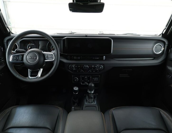 Jeep Wrangler SUV / Terénní 2,0 l 200 kw