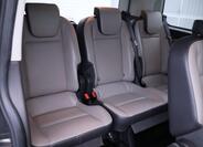 Ford Tourneo Custom 14