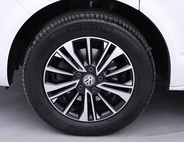 Volkswagen Multivan 31