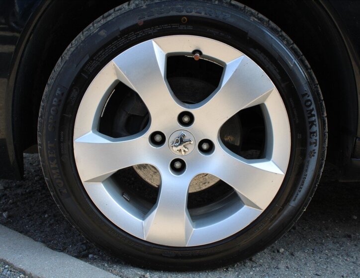 Peugeot 3008 MPV 1,6 l 80 kw