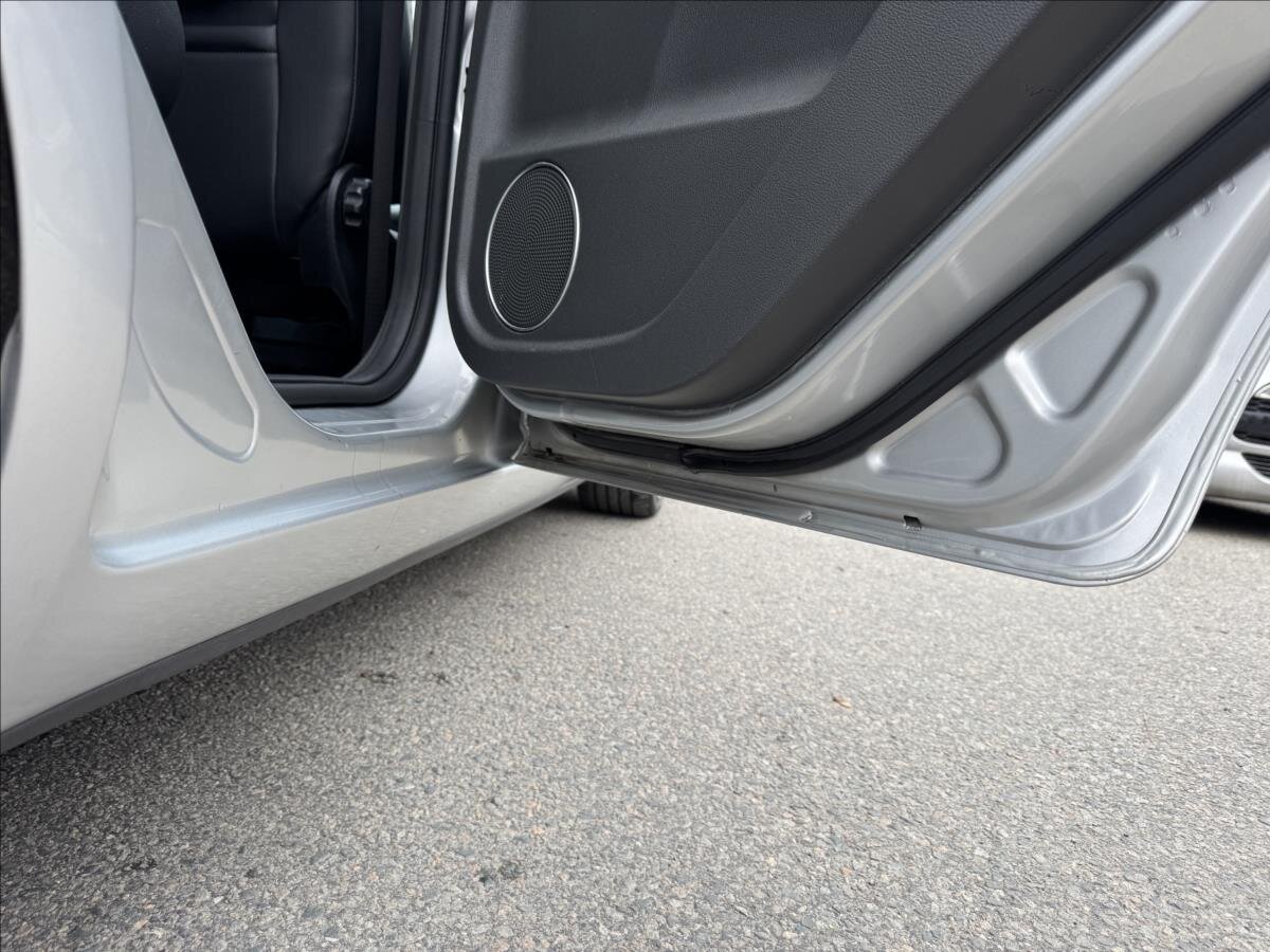 Ford C-MAX MPV 1,8 l 85 kw