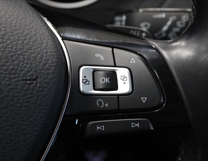 Volkswagen Tiguan SUV / Terénní 2,0 l 137 kw