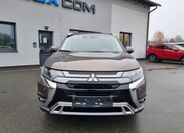 Mitsubishi Outlander 8