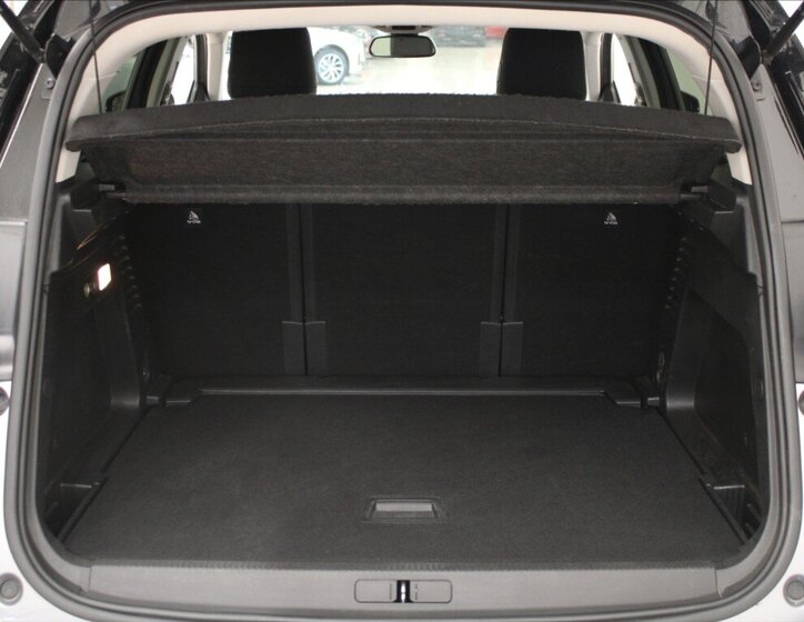 Citroën C5 Aircross SUV / Terénní 1,6 l 133 kw