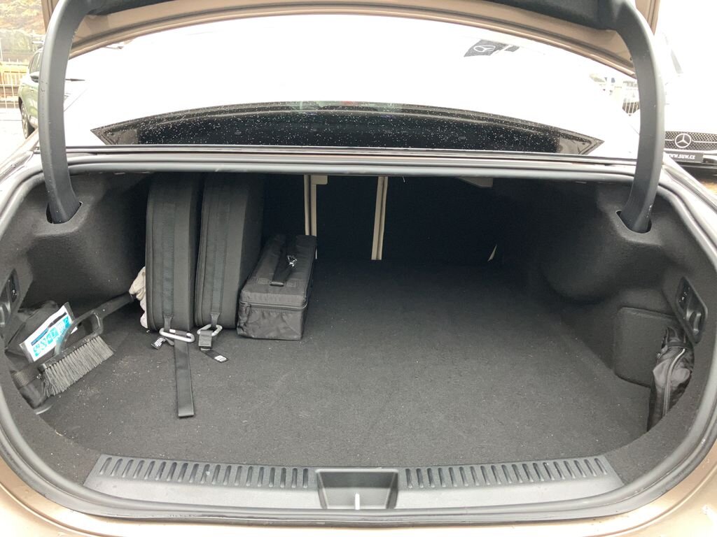 Mercedes-Benz Třídy E Sedan / Limuzína 2,0 l 290 kw