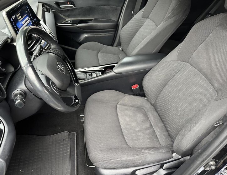 Toyota C-HR Hatchback 1,2 l 86 kw